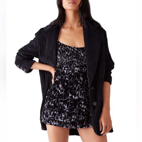 NWT FREE PEOPLE Virgo Moon Velvet Soft Animal Print Mini Dress Size Medium - Picture 1 of 5